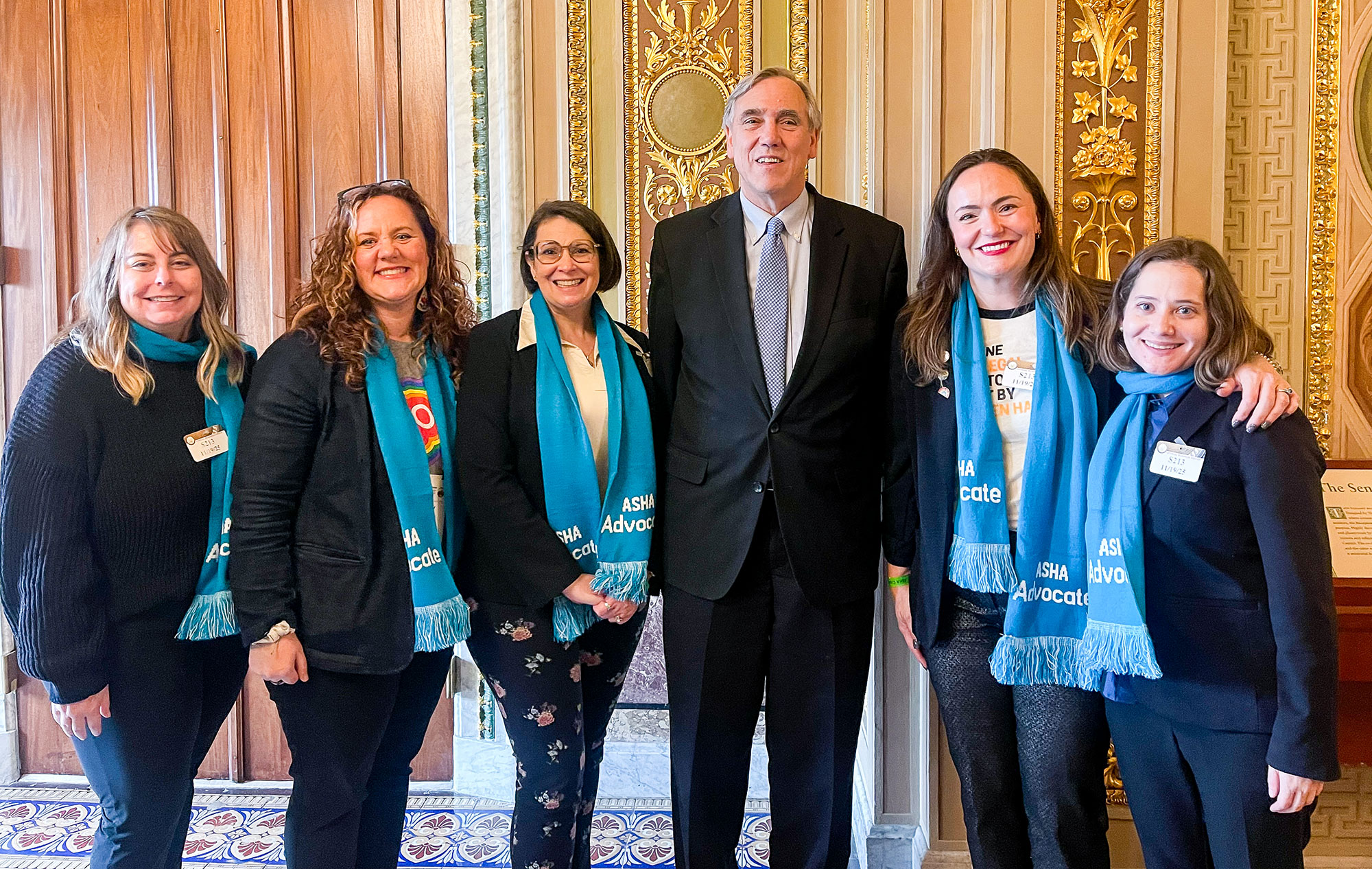 Left to Right: Teigan Beck, Kerry Mandulak, Erika Shakespeare, Sen. Jeff Merkley, Jordan Tinsley, Laura Vigeland