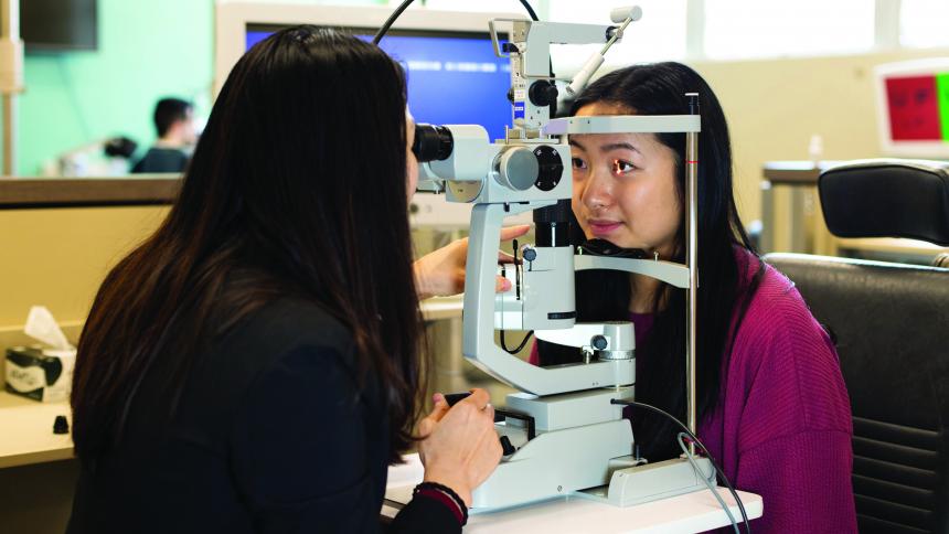 women getting eyes screened