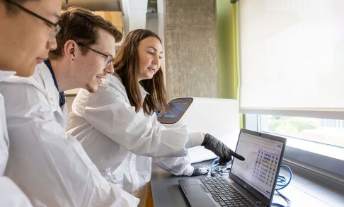 Pacific University School of Pharmacy Students Looking At A Computer