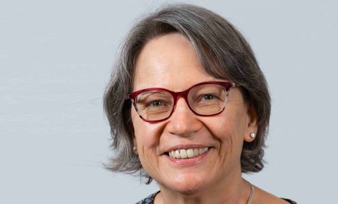 Headshot of Pacific Pharmacy Professor Sigrid Roberts