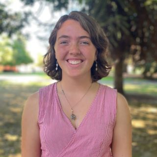 Photo of peer tutor Claire Schneidler