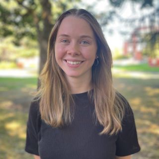 Photo of peer tutor Mary Wright