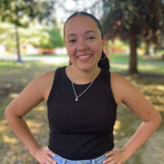 Photo of peer tutor Violet Bland