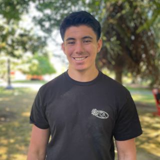 Photo of peer tutor Zach Shapira