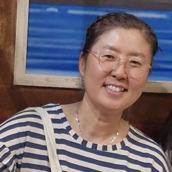 headshot of Jongsun Wee
