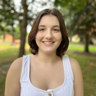 Photo of peer tutor Ryllie McIntyre