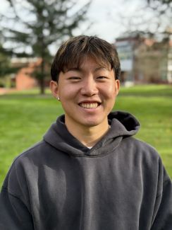 Photo of peer tutor Alex Kinoshita