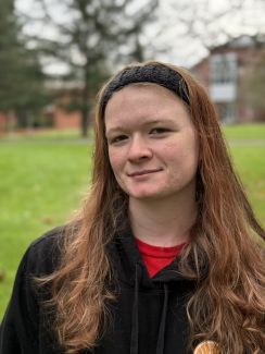 Photo of peer tutor Jazmyn Capron-Graves