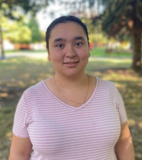 Photo of peer tutor Mercedes Mendoza