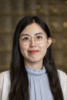  Photo of Lynn Zhou
