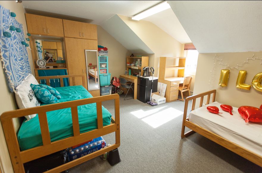 A historic building, &quot;Mac&quot; features rooms in a variety of shapes and sizes